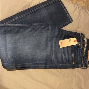 Levi’s 511 slim fit men’s jeans